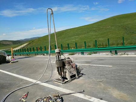 荔波公路地基基础注浆加固